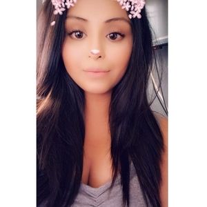 Meet your Posher, Janeth